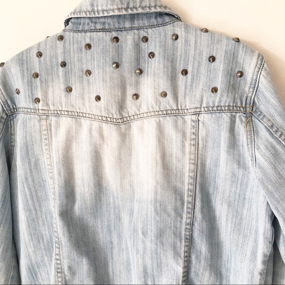 FOREVER 21 Lt Wash Studded DENIM JEAN jacket LARGE - Picture 8 of 8